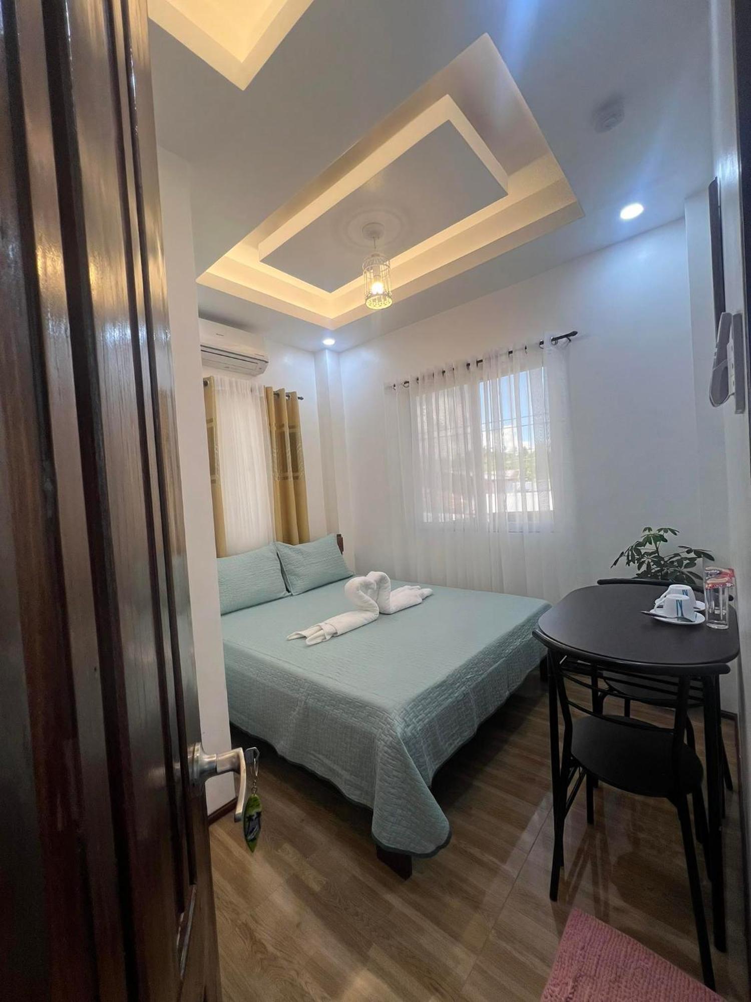 Rich-Vania Suites Хенерал Луна Екстериор снимка